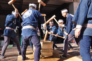 代田餅搗き