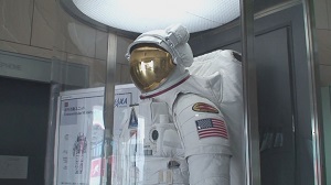 宇宙へ