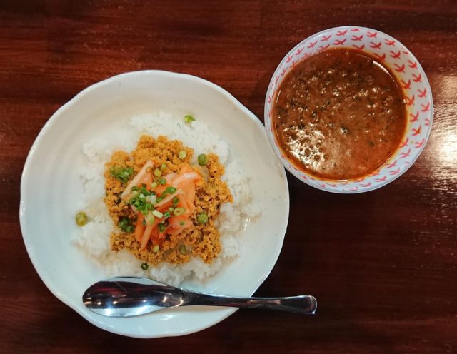 02 ほうれん草チキンカレーキーマセット